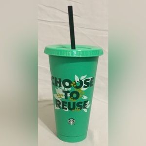 New Starbucks Reusable Green 24oz Mug Tumbler Cup